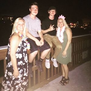 Meet your Posher, Adam